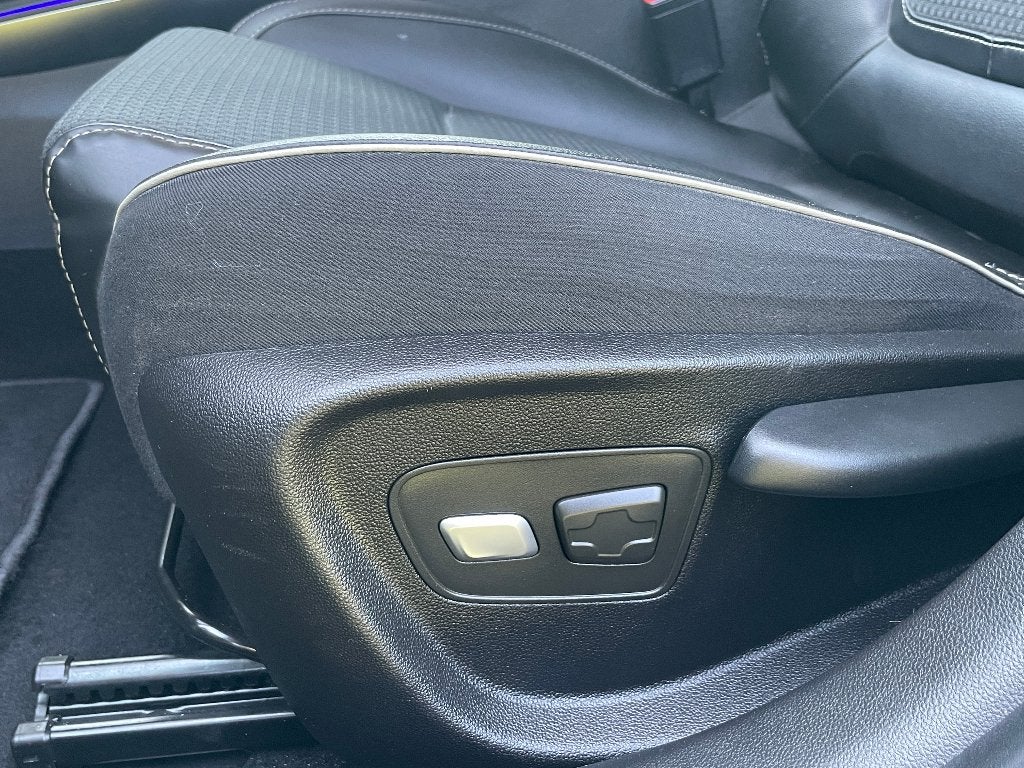 Foto 16 van Renault Mégane TCe 130pk EDC 2016 adap.cruise head-up LED