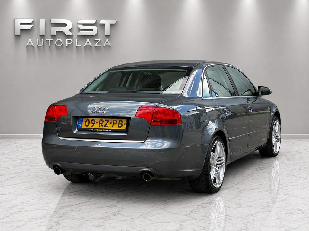 Audi A4 Limousine 3.2 FSI quattro Pro Line AUTOMAAT NAVI/CRU, Auto's, Stof, Zwart, A4, Origineel Nederlands