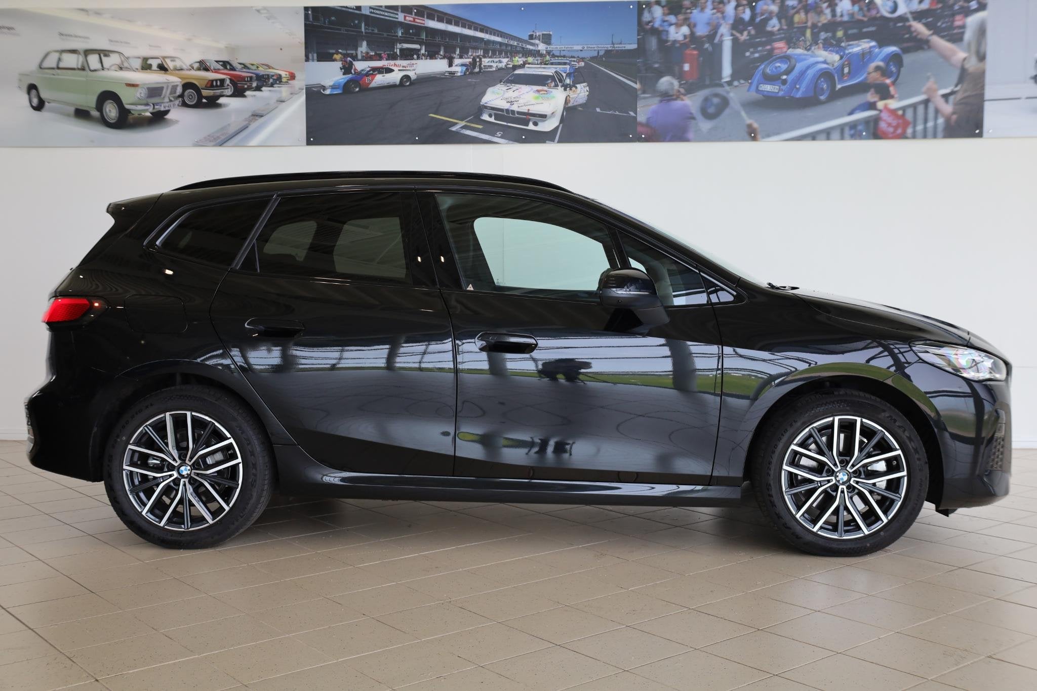 BMW 2 Serie Active Tourer 230e xDrive | M Sport | Harman Kar, Auto's, Automaat, Elektrische stoelverstelling, 150 min, 1820 kg