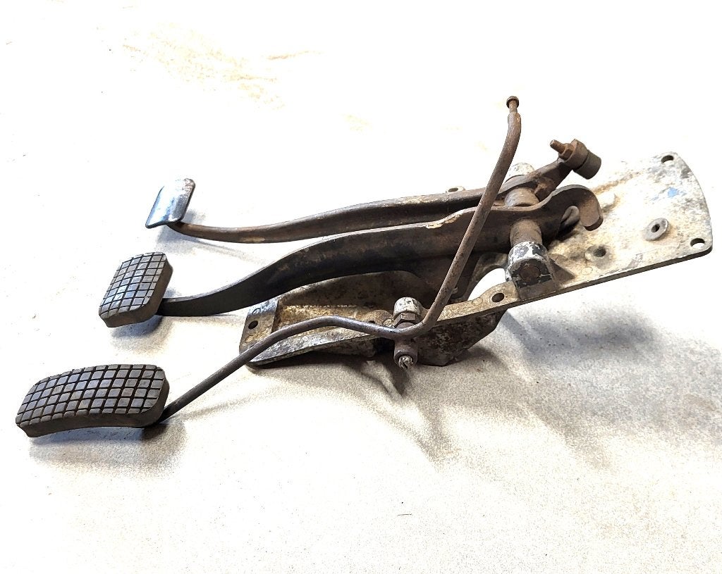 Peugeot 404 204 Cardanas Remmen veren reservewielophanging, Auto-onderdelen, Remmen en Aandrijving, Peugeot, Gebruikt, Ophalen of Verzenden