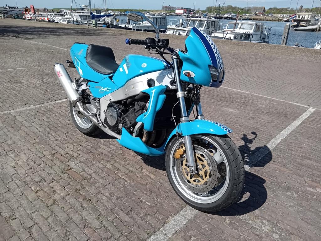 Yamaha FZR 1000 Naked Bike - Prachtig Blauw, 4 cilinders, Motorrijbewijs A, Gebruikt, Particulier