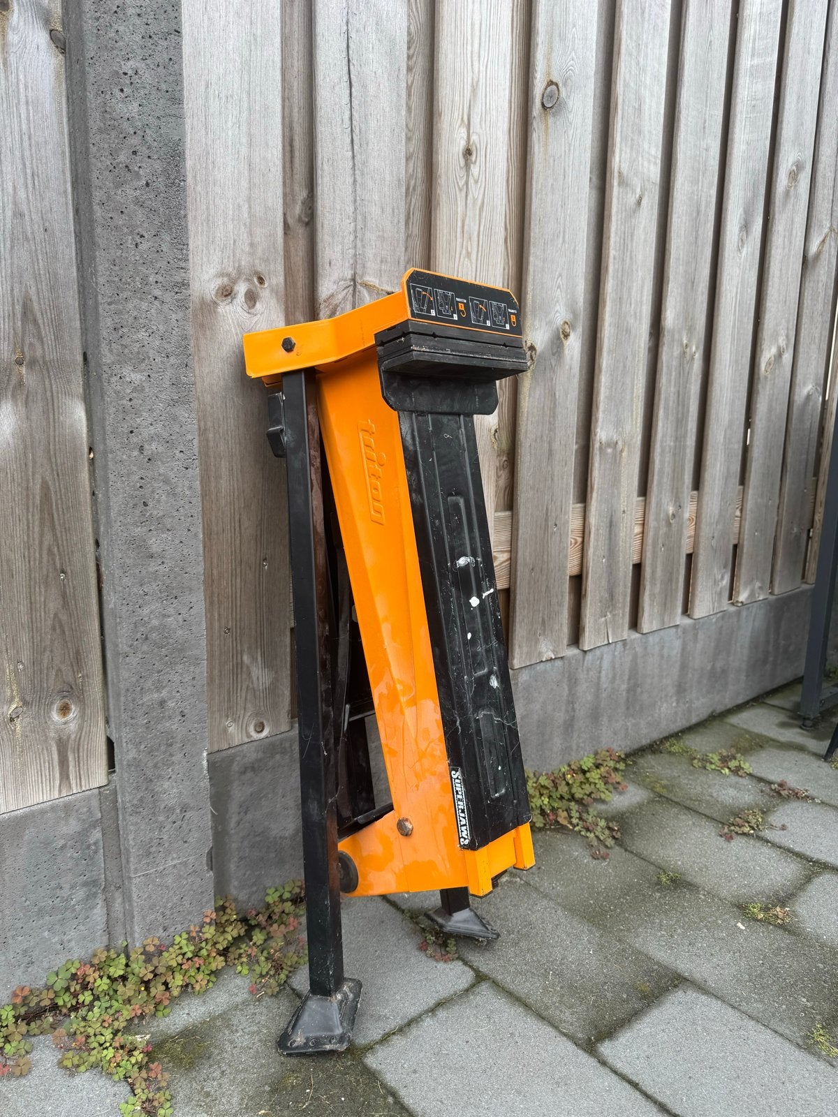 Triton SuperJaws SJA100E - Draagbare werkbank, Doe-het-zelf en Verbouw, Ophalen, Gebruikt, Overige typen, Overige merken