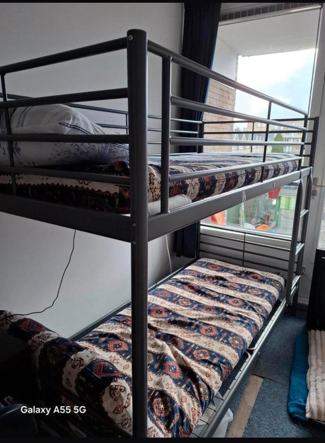 Stevig metalen stapelbed - Ideaal voor kleine ruimtes, Ophalen, Tweepersoons, 90 cm, Stapelbed
