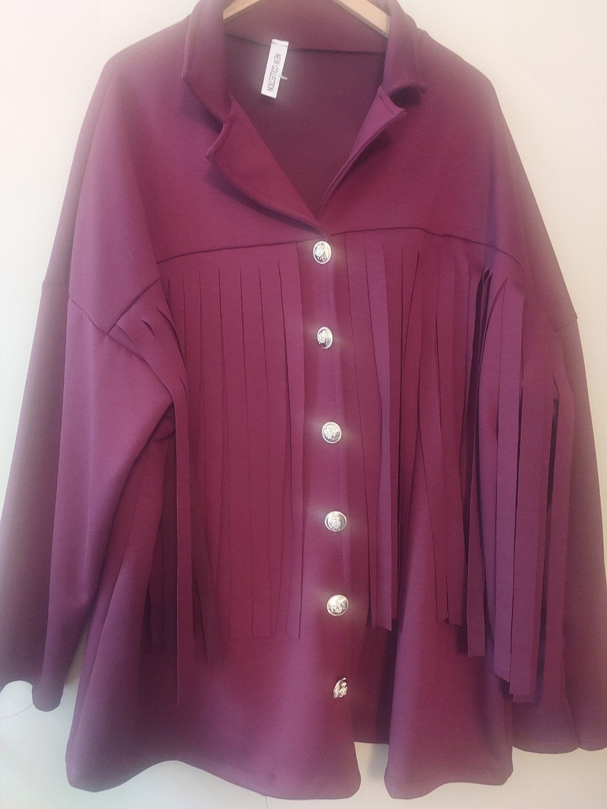 Bordeauxrode jas met franjes, maat 48-54, Ophalen of Verzenden, Maat 46/48 (XL) of groter, Rood