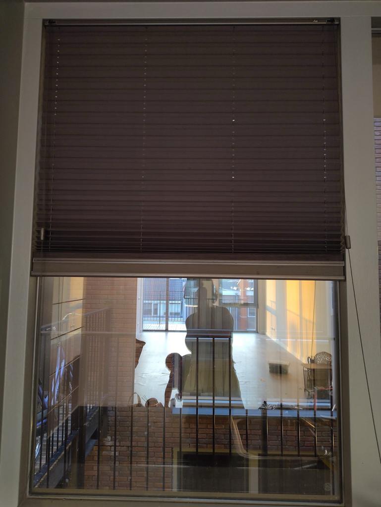 2 Luxaflex antraciet Plissé Gordijnen - 140x90 cm, Ophalen, 100 tot 150 cm, 50 tot 100 cm, Zo goed als nieuw