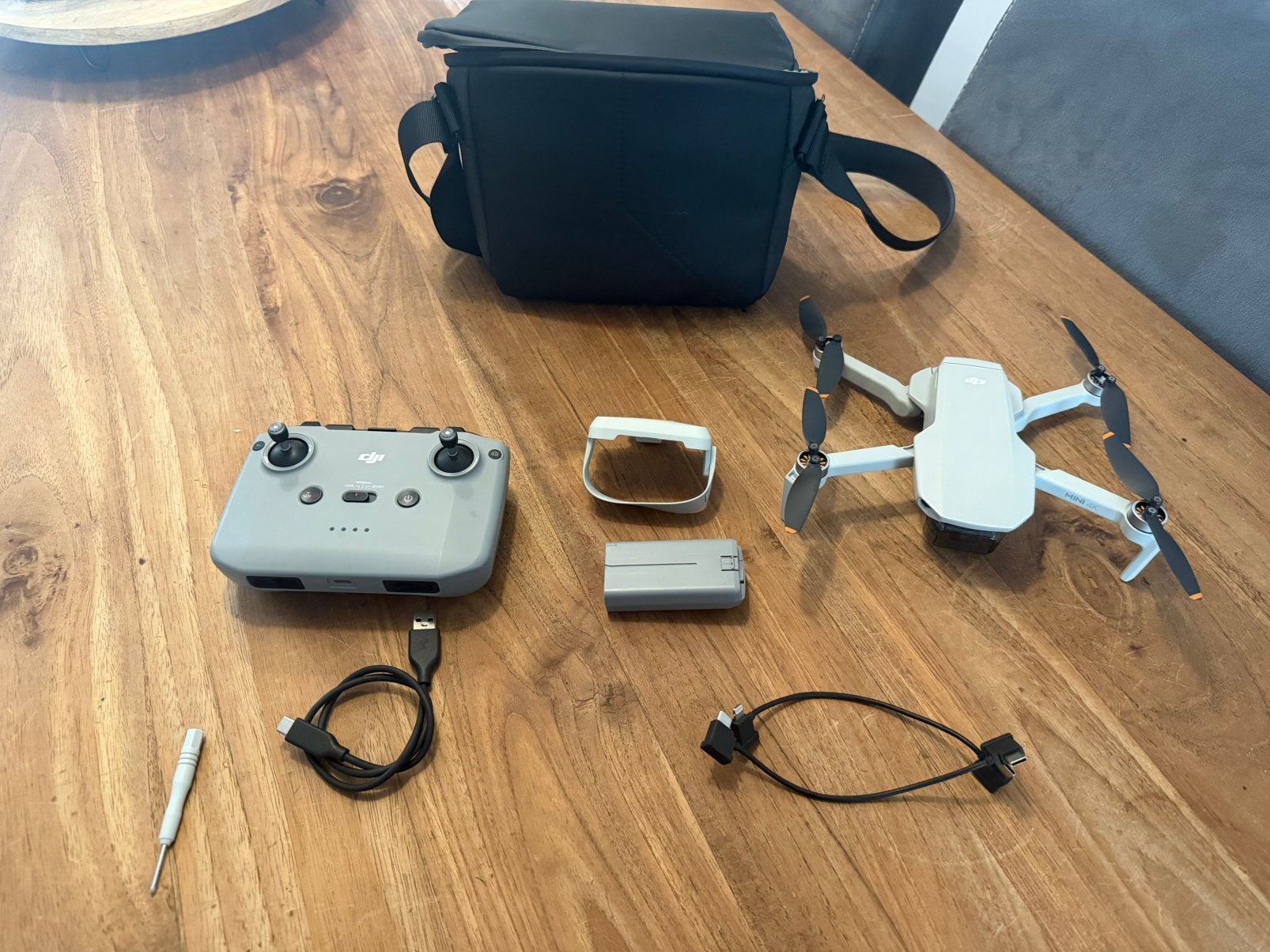 Drone DJI MINI 4K defect door waterschade, Ophalen of Verzenden, Zo goed als nieuw