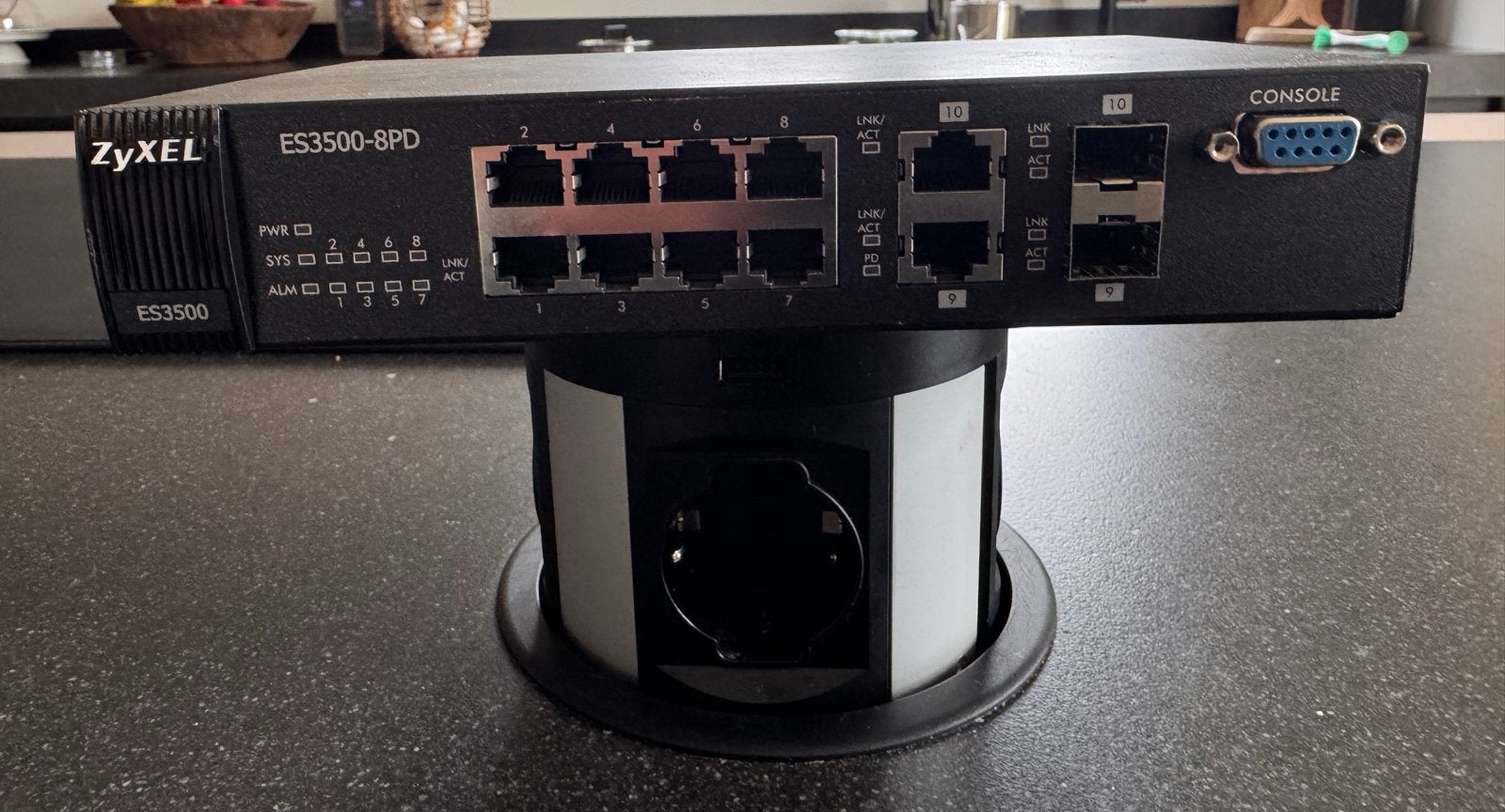 Zyxel ES3500-8PD Managed Switch - Gebruikt, Ophalen of Verzenden, Gebruikt