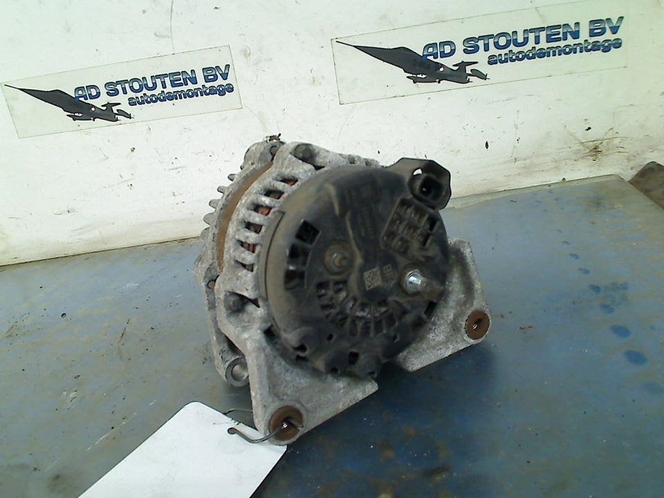Dynamo Opel Insignia (2008-07/2017-03) 13500577, Gebruikt, Bahnhofsplatz, Rüsselsheim am Main 65423, , Duitsland, Opel, Opel Automobile GmbH