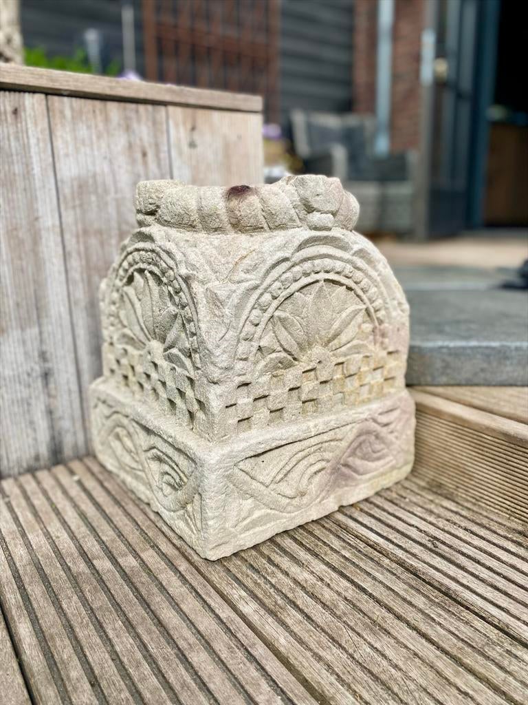 Set 2 zware grote poeren ornamenten India hoffz ornament, Tuin en Terras, Tuinbeelden, Gebruikt, Overige typen, Steen, Ophalen