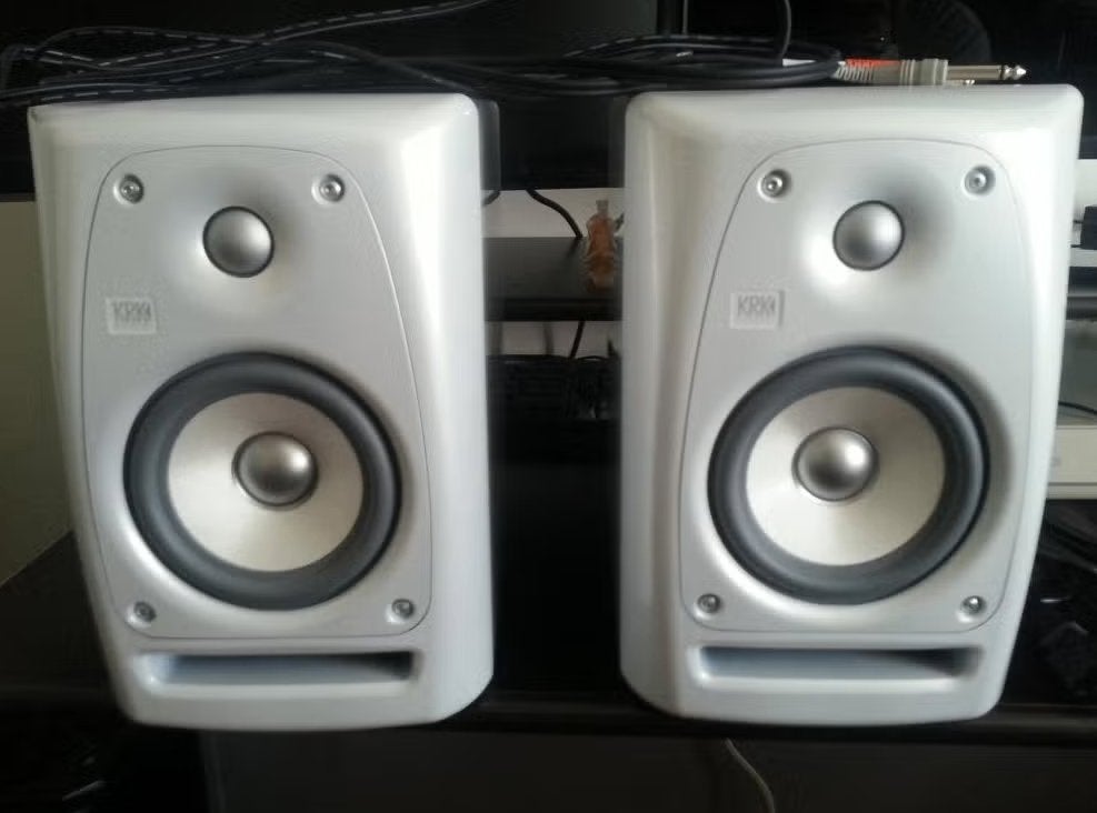 2x LIMITED EDITION GREY KRK Rokit 5 G2 speakers dj 6 actief