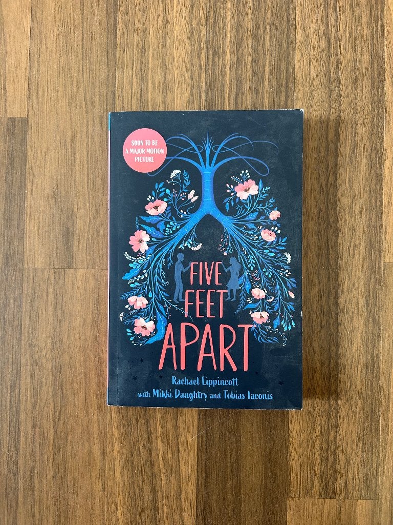Five Feet Apart, Ophalen, Zo goed als nieuw
