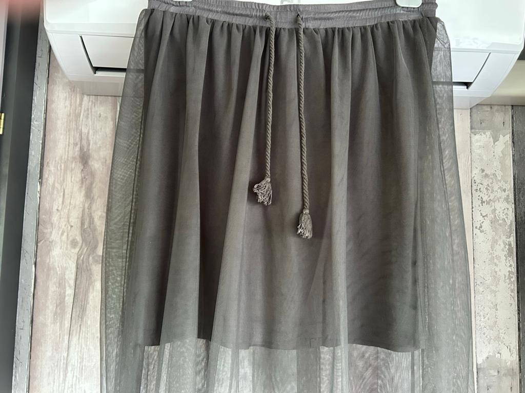 Elegante grijze tule rok met trekkoord - Maat 46, Ophalen of Verzenden, Zo goed als nieuw, Grijs