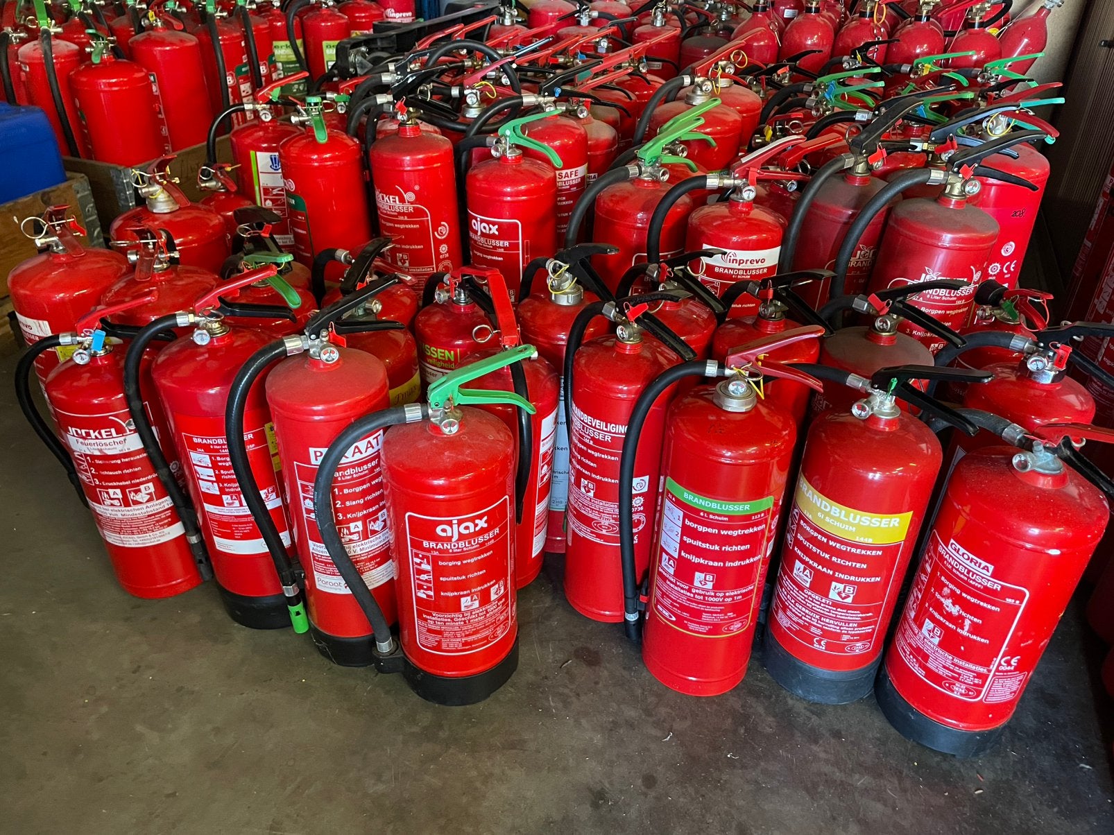Volle en lege brandblussers 6 liter schuim PER STUK, Huis en Inrichting, Brandblussers en Brandkasten, Ophalen, Zo goed als nieuw