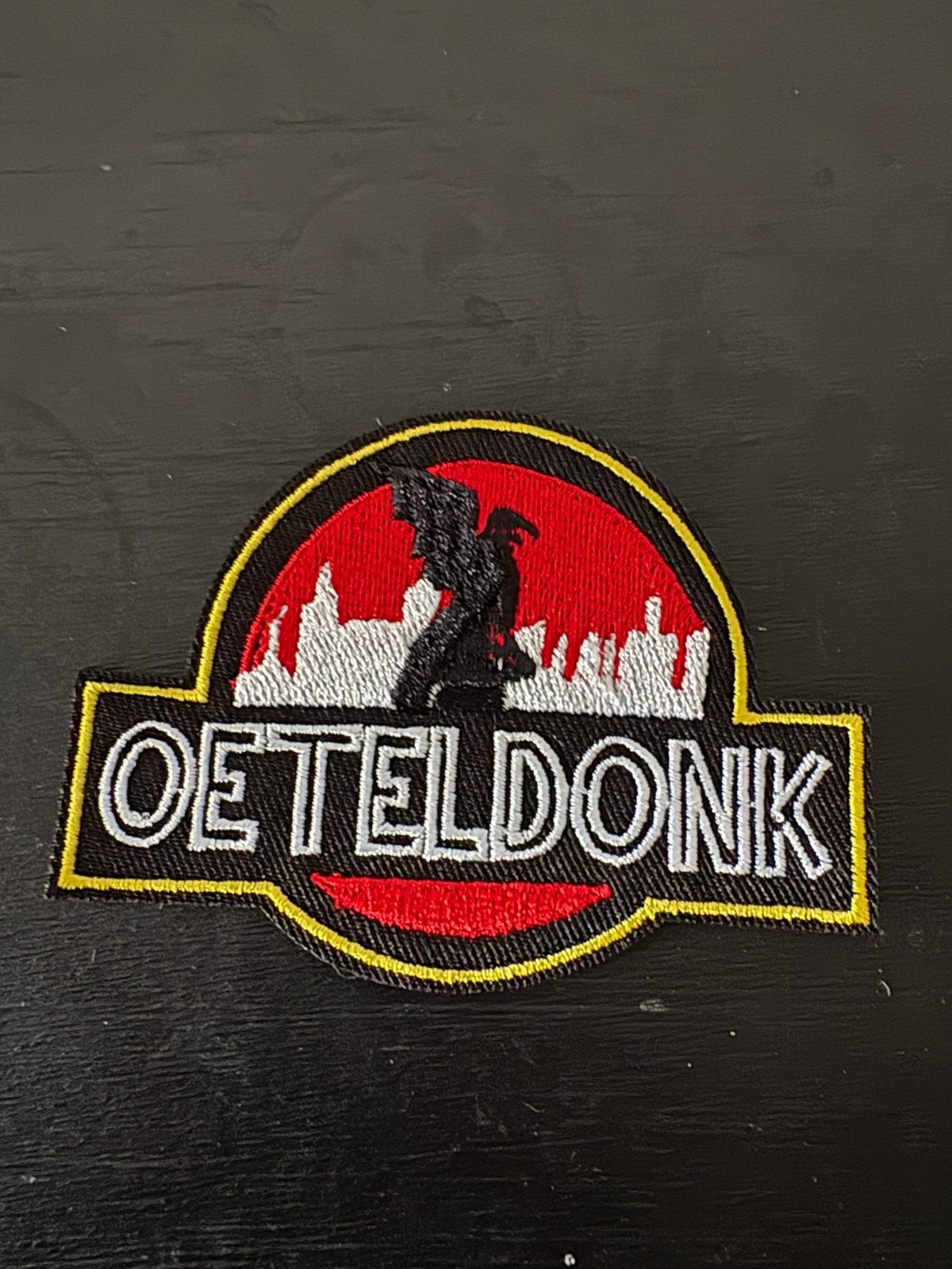 Oeteldonk de draak embleem / patch, Ophalen of Verzenden, Nieuw, Sticker