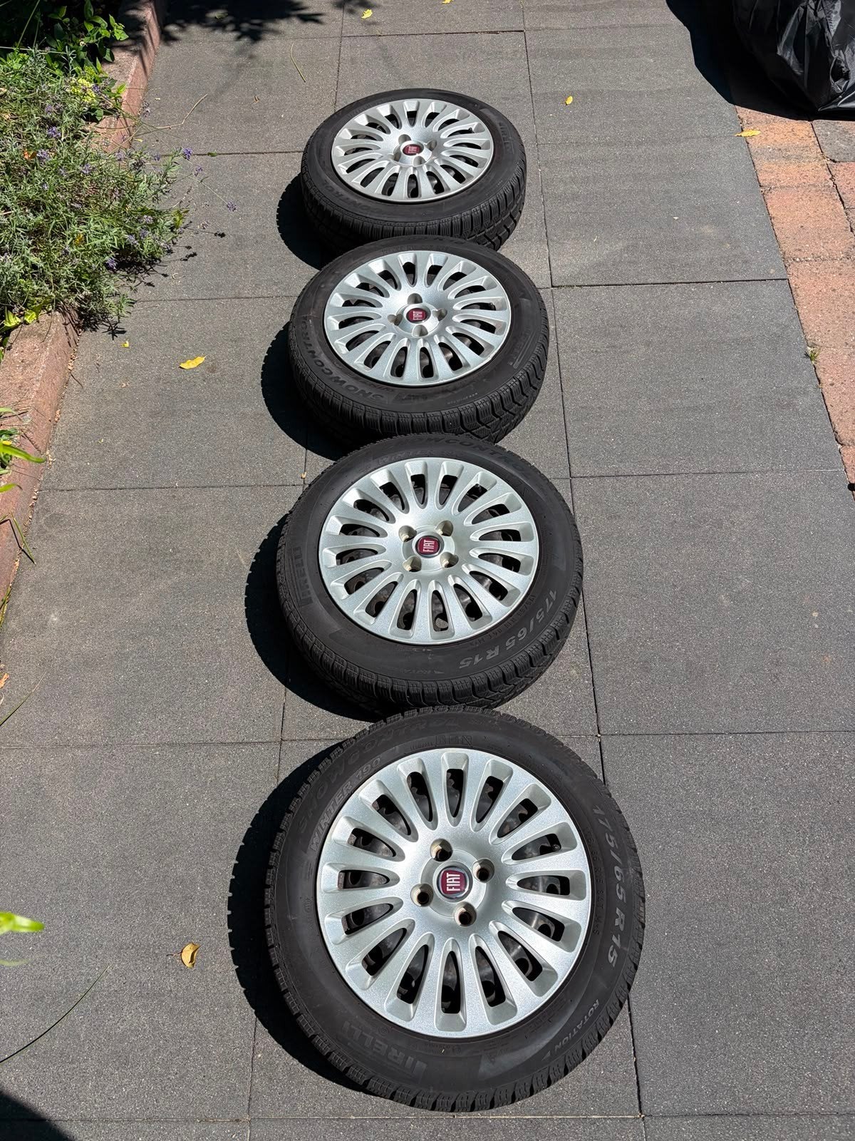 Winterbanden Fiat Punto 175/65 R15, Ophalen