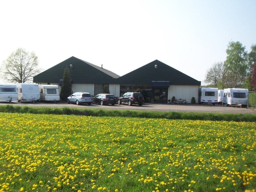 Foto 2 van Stoppen met kamperen? Wij kopen graag uw caravan of camper