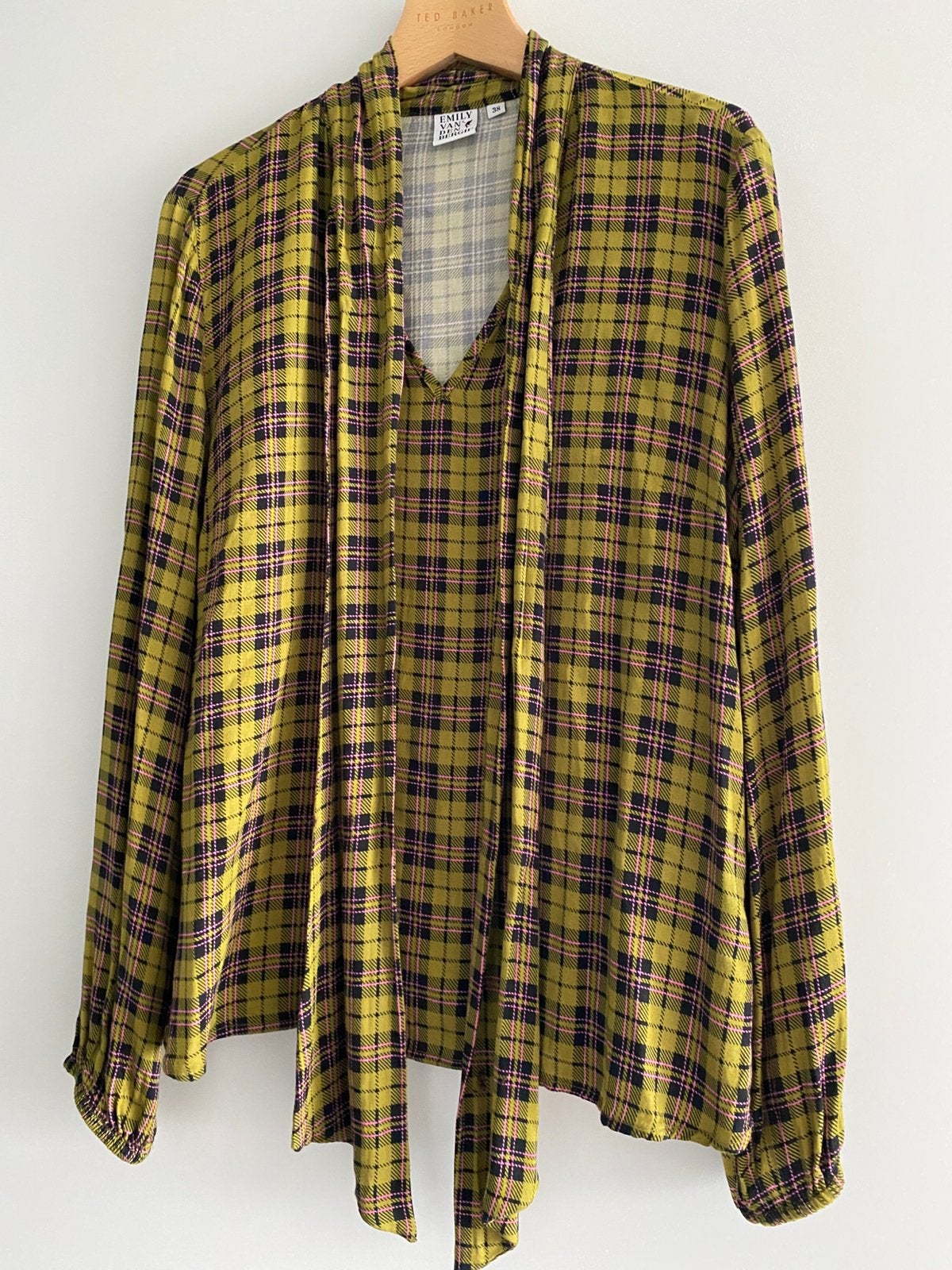 Zachte viscose blouse Emily van den Bergh 38, Ophalen of Verzenden, Gedragen, Maat 38/40 (M), Groen