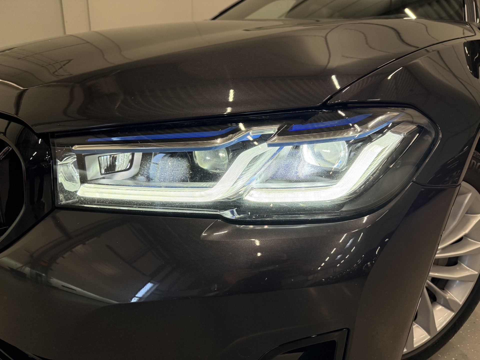 Foto 58 van BMW 5 Serie Touring 530e xDrive High exe PANO/TREKHAAK/H&K/L