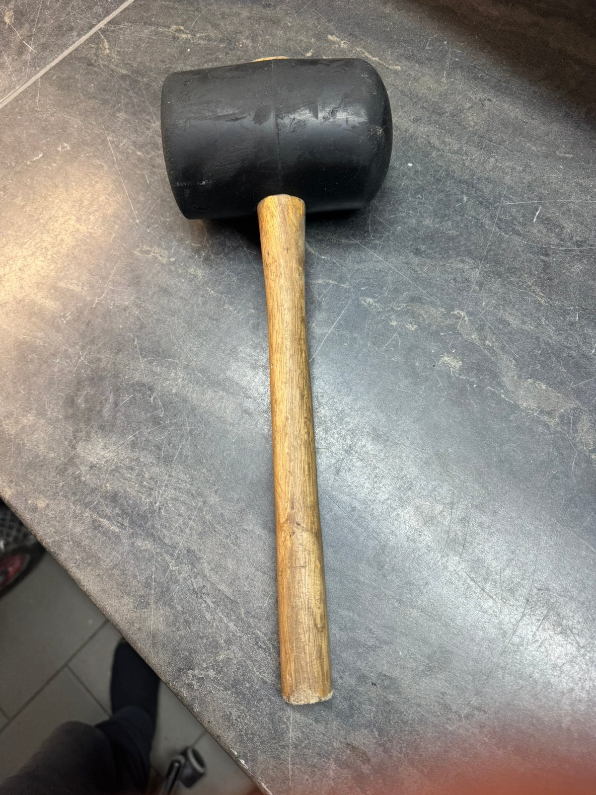 Gebruikte rubberen stratenmaker hamer - 1175 gram, Ophalen of Verzenden, Gebruikt