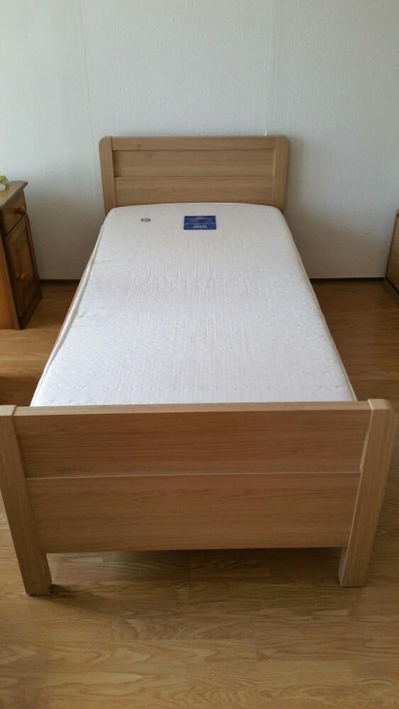 Senioren ledikant + verstelbare lattenbodem + matras, Ophalen, Verstelbaar, 90 cm, Eenpersoons