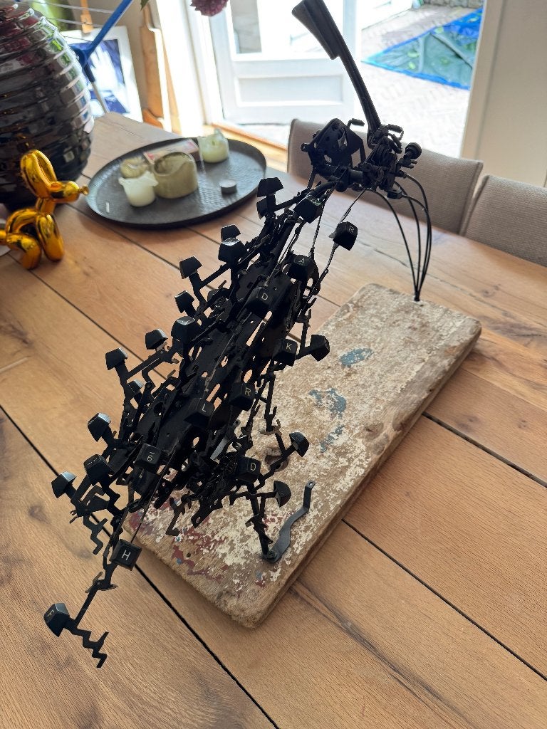 Beeld (gemaakt van typemachine), Ophalen, Zo goed als nieuw, Overige typen