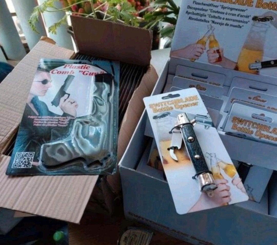Stiletto flesopener/kam.pistool,fopartikelen (NIEUW)., Ophalen of Verzenden, Nieuw, Fopartikel, Halloween of Griezel