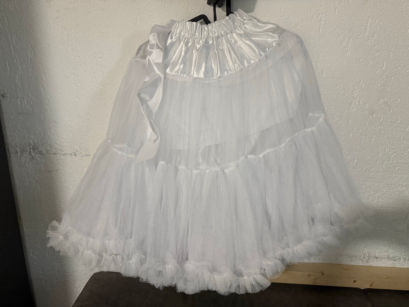 witte petticoat rok, Zwart, Maat 46/48 (XL) of groter, Ophalen of Verzenden, Zo goed als nieuw