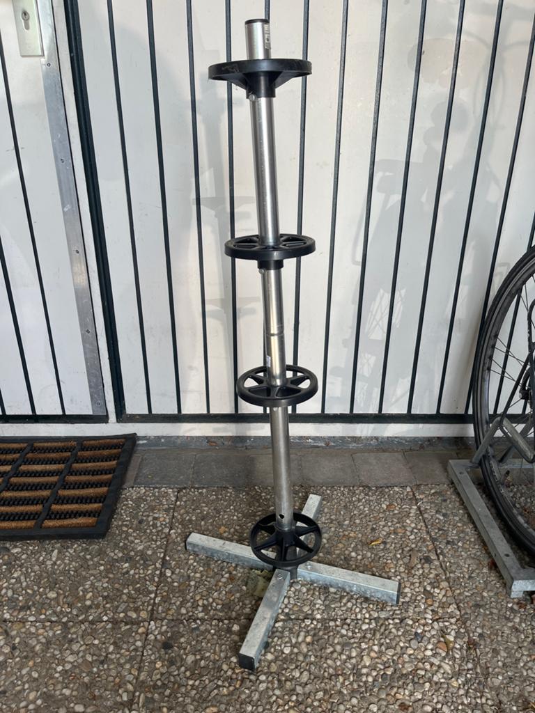 Standaard voor bandenopslag, Auto diversen, Velgenbomen, Ophalen, Gebruikt