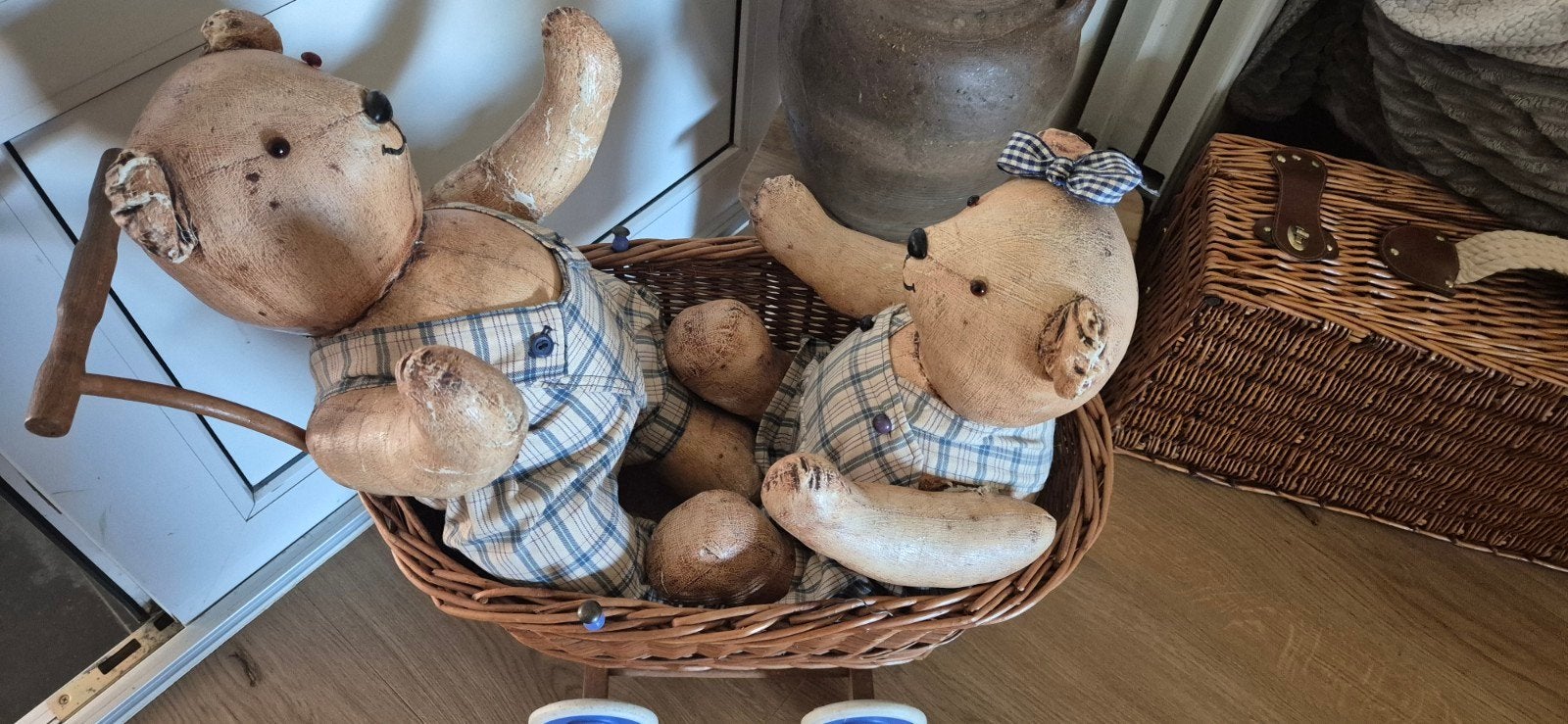 Vintage Teddyberen in Wicker Kinderwagen, Ophalen, Gebruikt