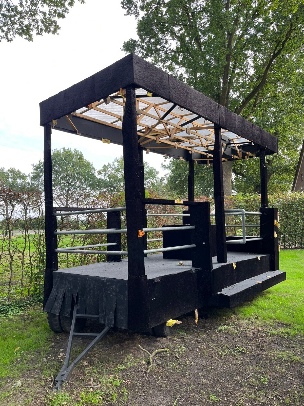 Carnaval Praalwagen met aanhanger, Ophalen, Gebruikt, Feestartikel, Carnaval