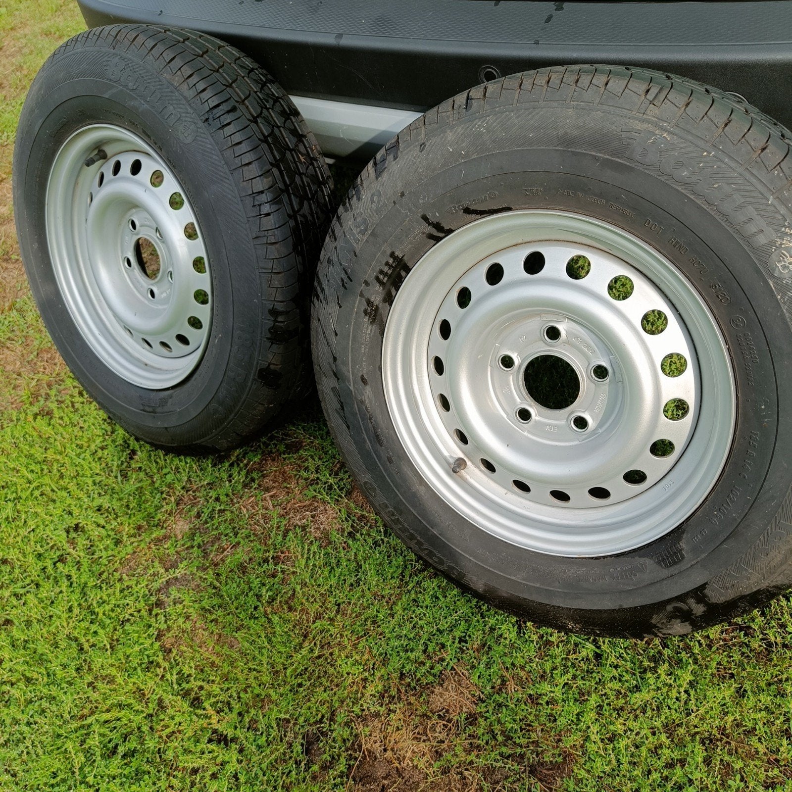 2 (res)wielen aanhanger Maat 185R14C. Draagverm. 850 kg/band, Auto diversen, Aanhangwagen-onderdelen, Ophalen, Zo goed als nieuw