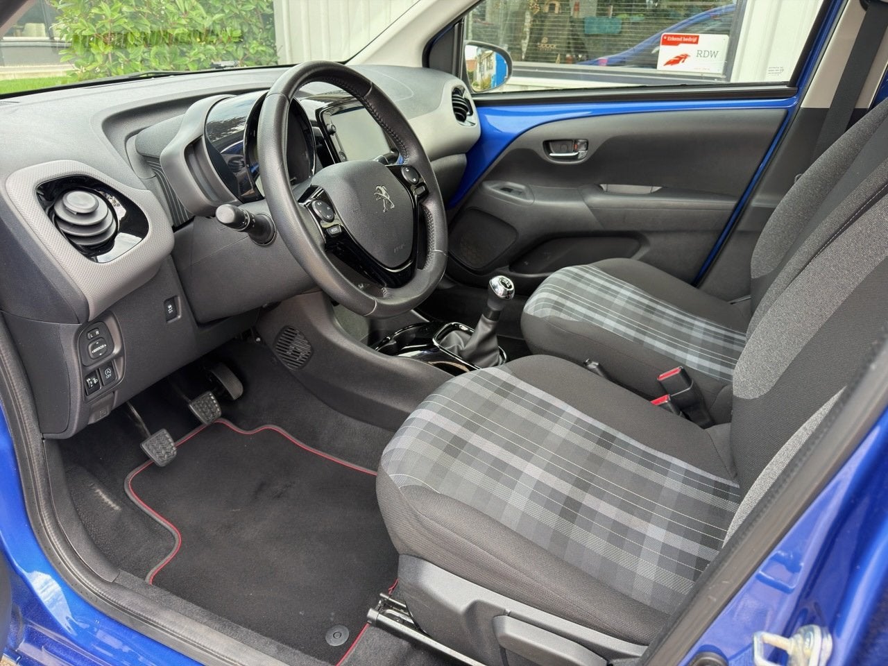 Peugeot 108 1.0 e-VTi Allure! CARPLAY|CAMERA|CLIMATE CONTROL, Voorwielaandrijving, Dealer onderhouden, Stof, Gebruikt
