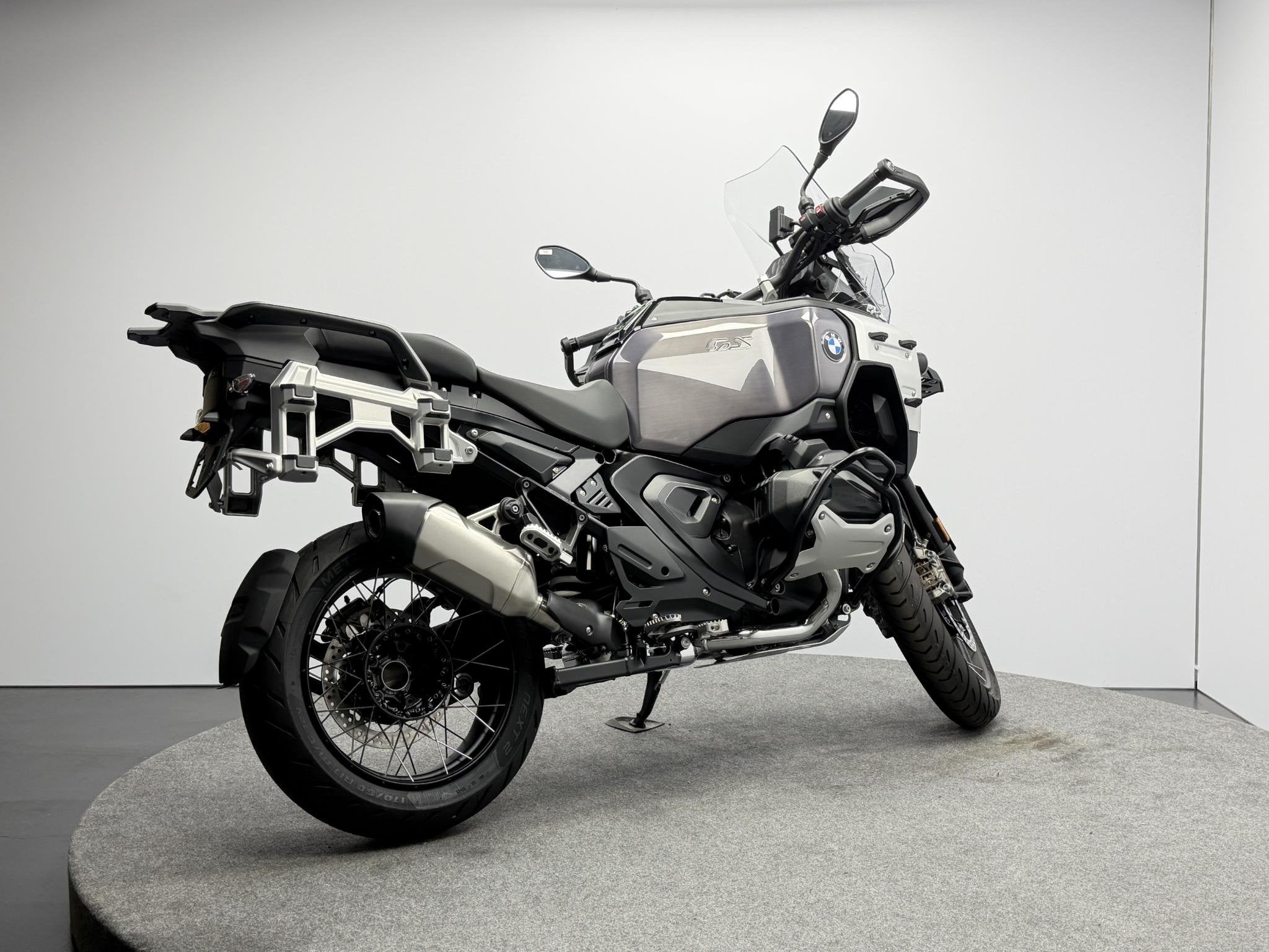 BMW R 1300 GS Adventure Touring pakket | Dynamic pakket | In, Einsteinlaan 5
2289 CC  Rijswijk, NL, Nieuw, Meer dan 35 kW, Toermotor