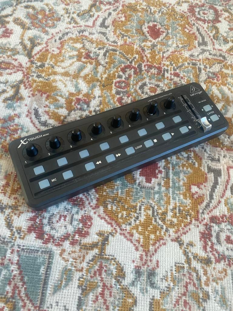 Behringer X-TOUCH MINI USB/MIDI Controller, Overige merken, Zo goed als nieuw, Met midi-aansluiting, Overige aantallen