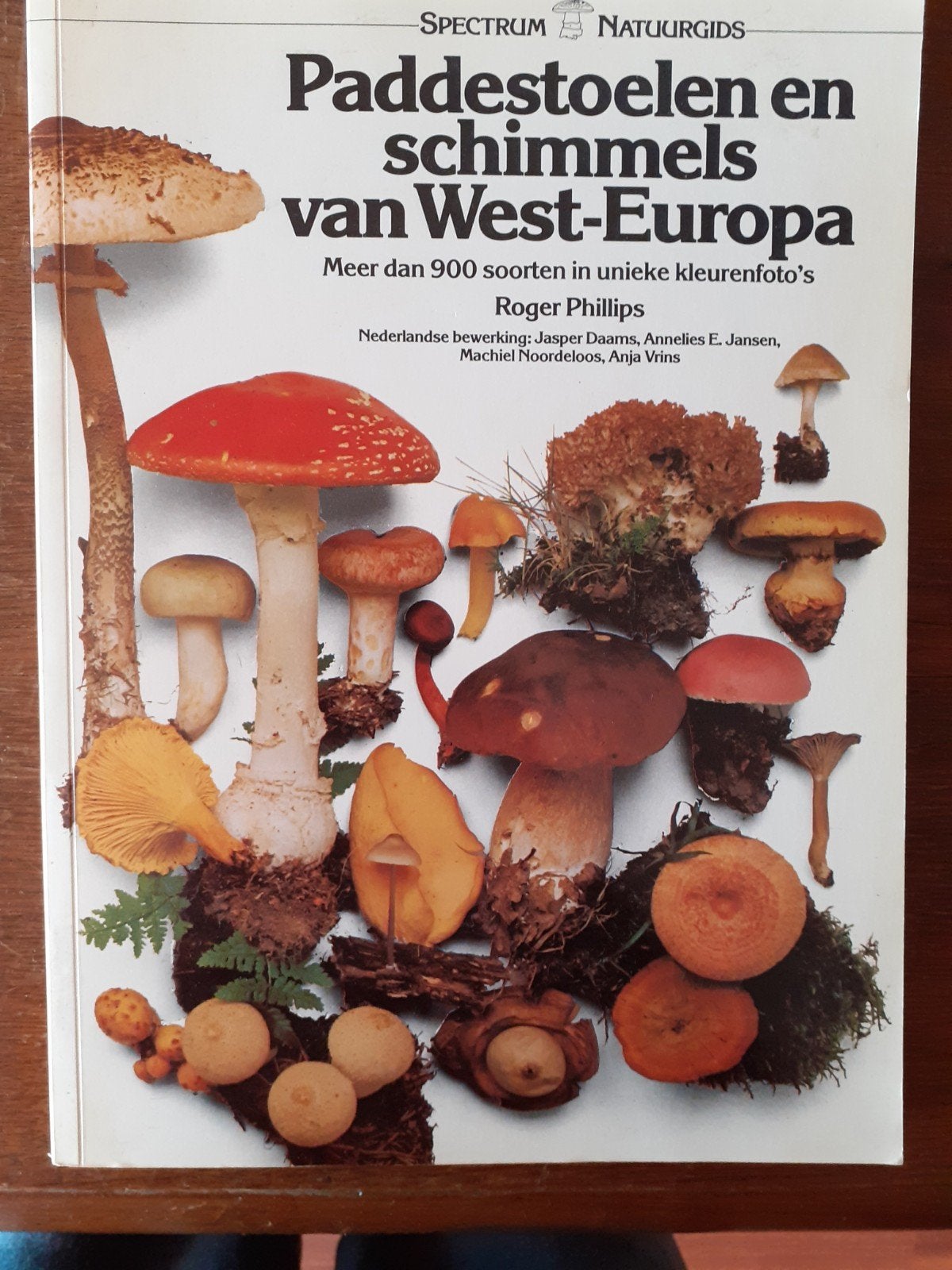 Paddestoelen en schimmels van West-Europa, Ophalen, Gelezen, Natuur algemeen, Roger Phillips
