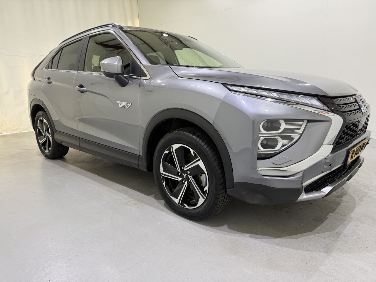 Mitsubishi Eclipse Cross 2.4 PHEV 4WD Intense+ (bj 2022), Auto diversen, Automaat, Hybride Elektrisch/Benzine, SUV of Terreinwagen