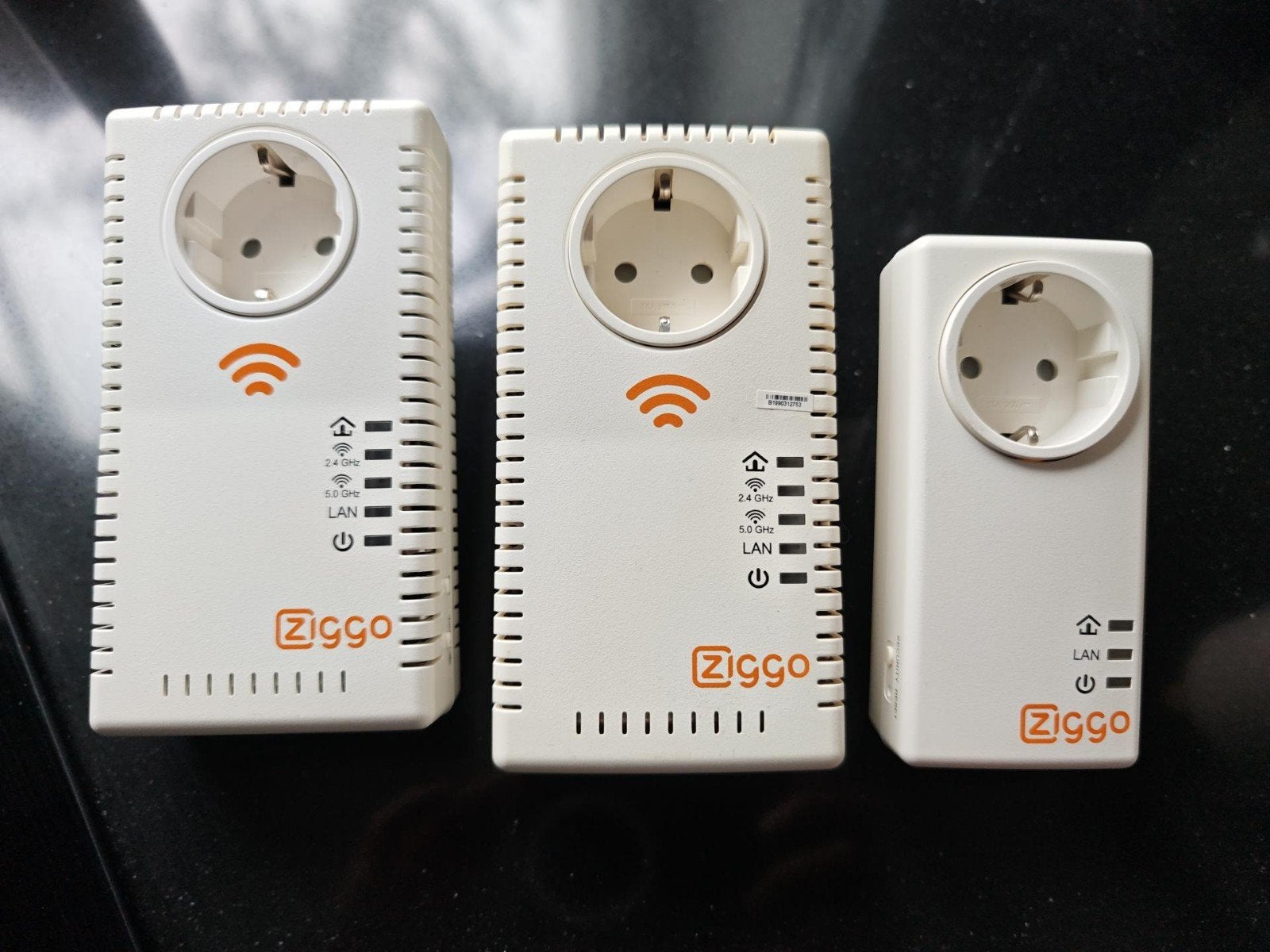 Ziggo Powerline-adapters (2x WiFi, 1x LAN) - Set van 3, Ophalen of Verzenden, Gebruikt, Ziggo