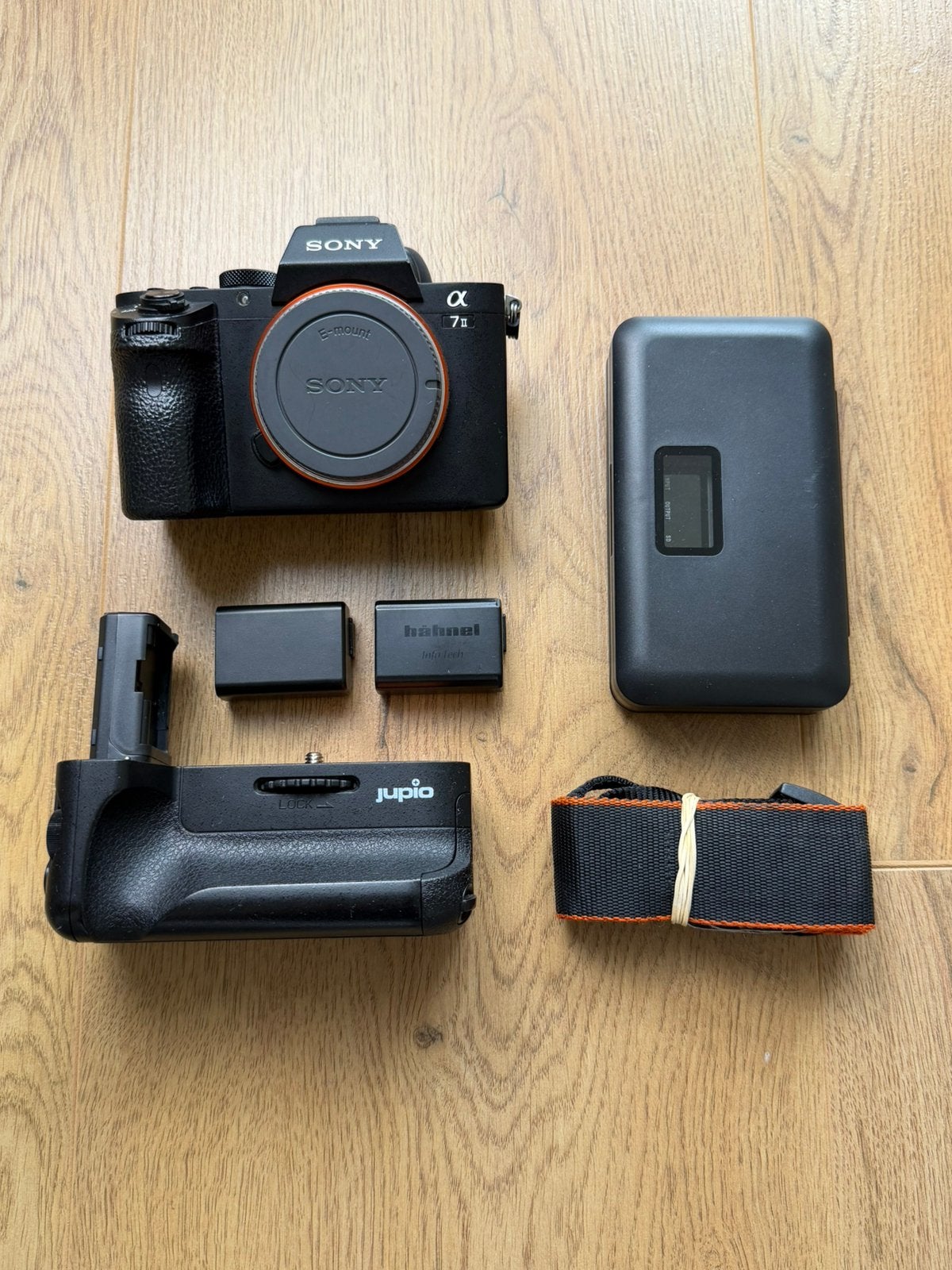 Sony a7 II met Accu Grip - 29k clicks, Audio, Tv en Foto, Kantelbaar/draaibaar scherm, Ophalen of Verzenden, Zo goed als nieuw