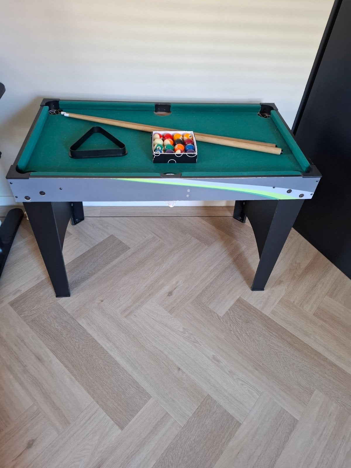 Compacte pooltafel met accessoires, Sport en Fitness, Ophalen, Gebruikt, Pooltafel
