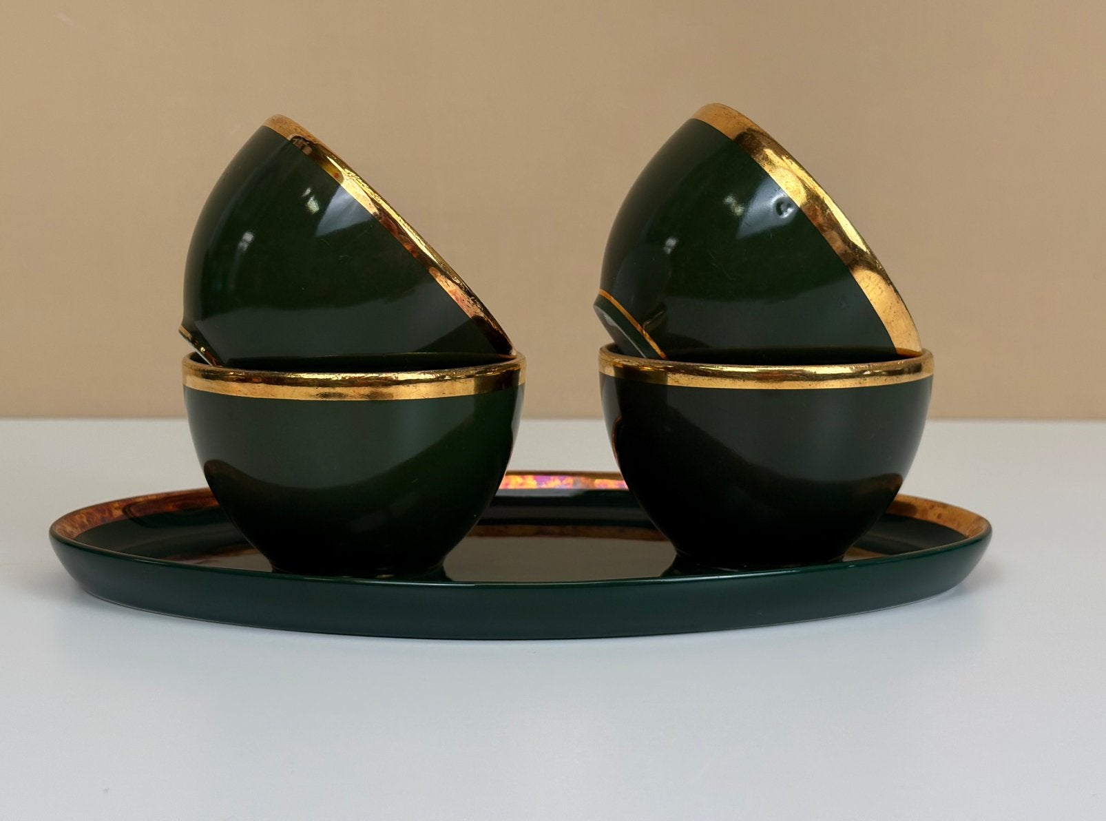 Pillivuyt France porselein dienblad bistro kopjes goud rand, -, Kop en/of schotel, -, Ophalen of Verzenden