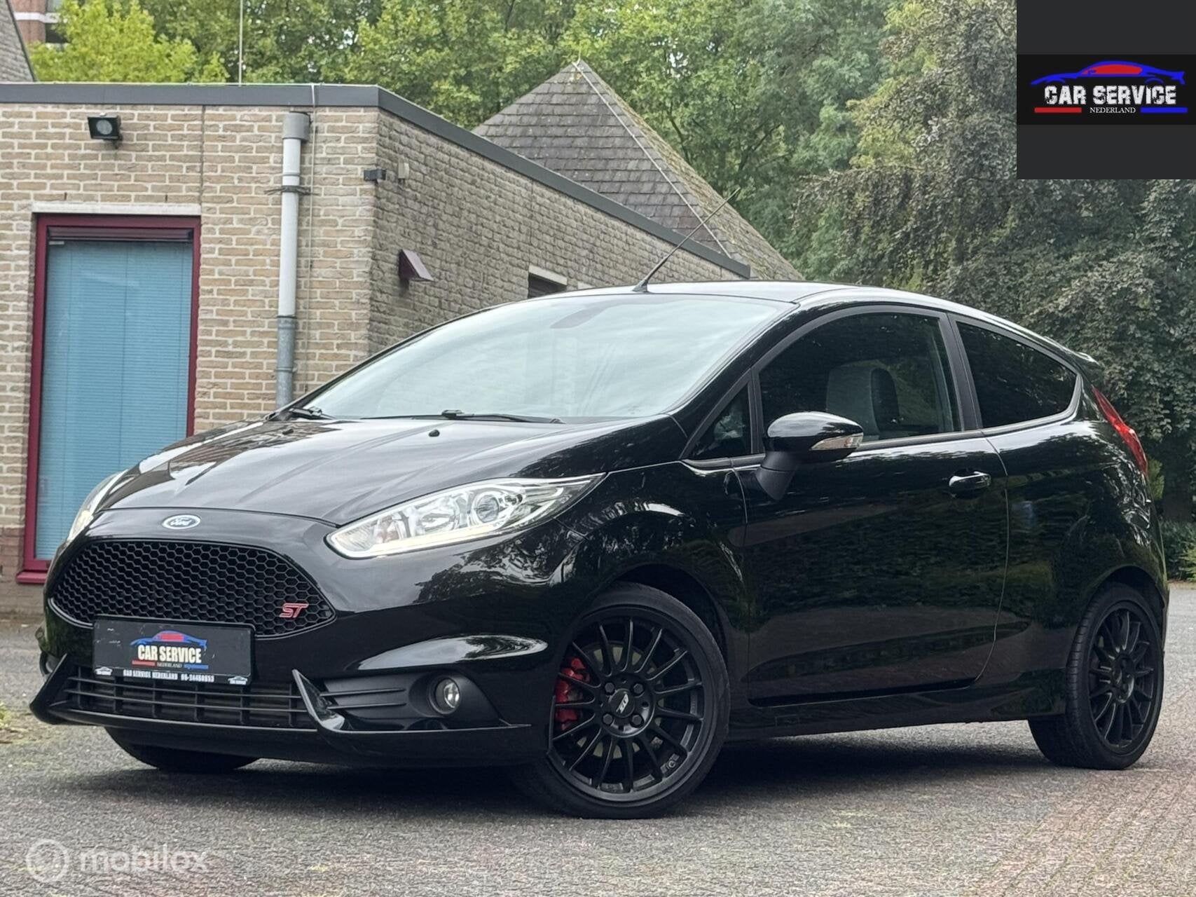 Ford Fiesta 1.6 ST 134KW/STLVW/PDC/NAVI/CAMERA/LMV/KEYLESS, Auto's, Voorwielaandrijving, 1596 cc, 1063 kg, Gebruikt