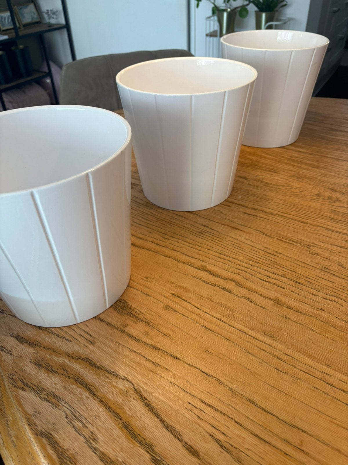 Witte bloempotten van Ikea, Rond, Ophalen of Verzenden, Zo goed als nieuw, Aardewerk