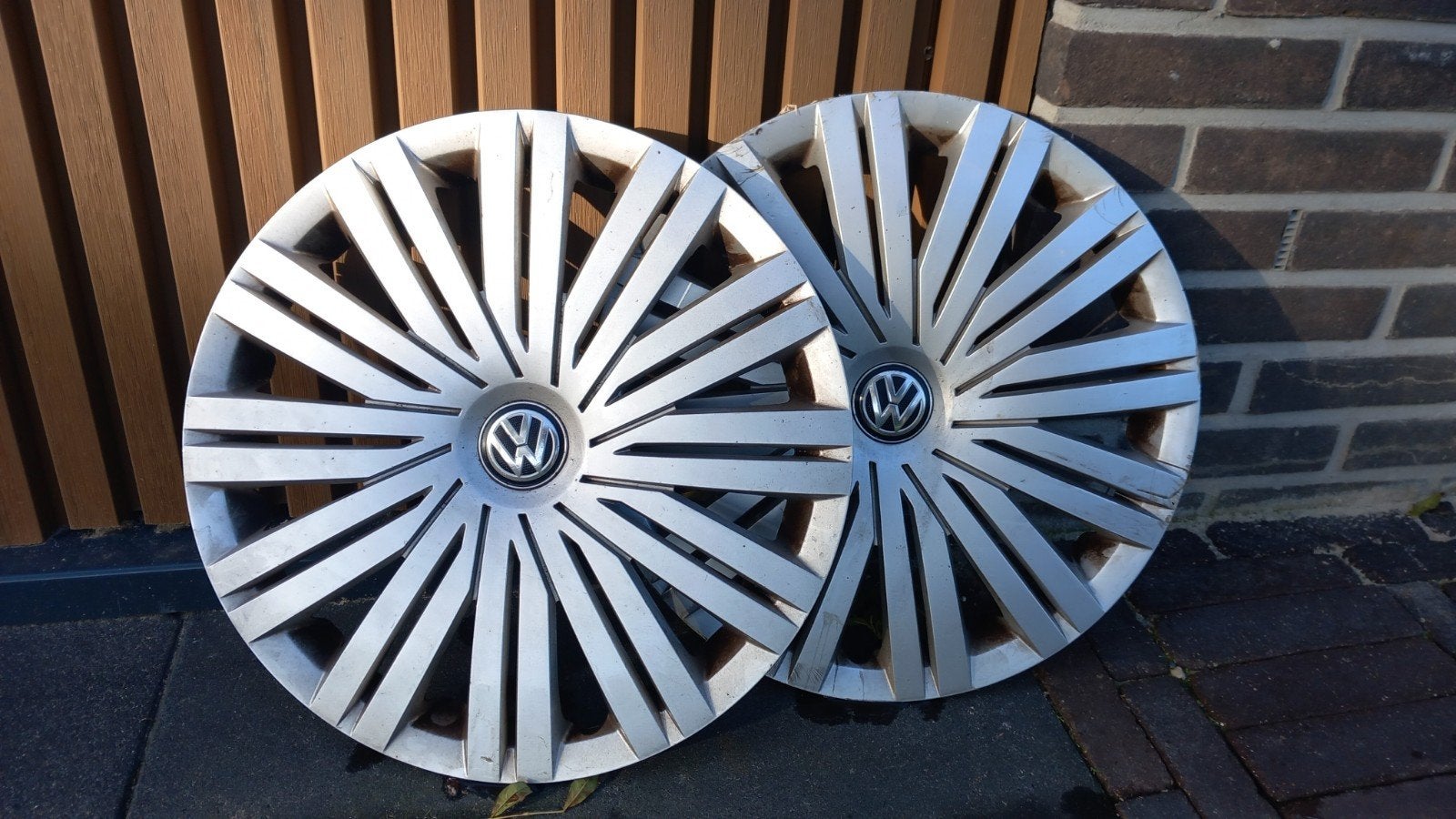 4 originele Volkswagen 15-inch wieldoppen Polo / Golf, Ophalen