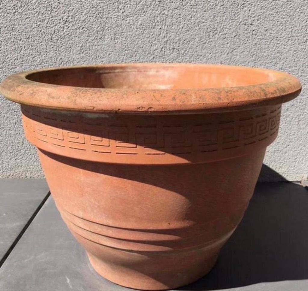 Grote oude terracotta bloempot 43cm Wind & Vorstbestendig, Tuin en Terras, Bloempotten, Gebruikt, 40 cm of meer, Rond, Ophalen of Verzenden