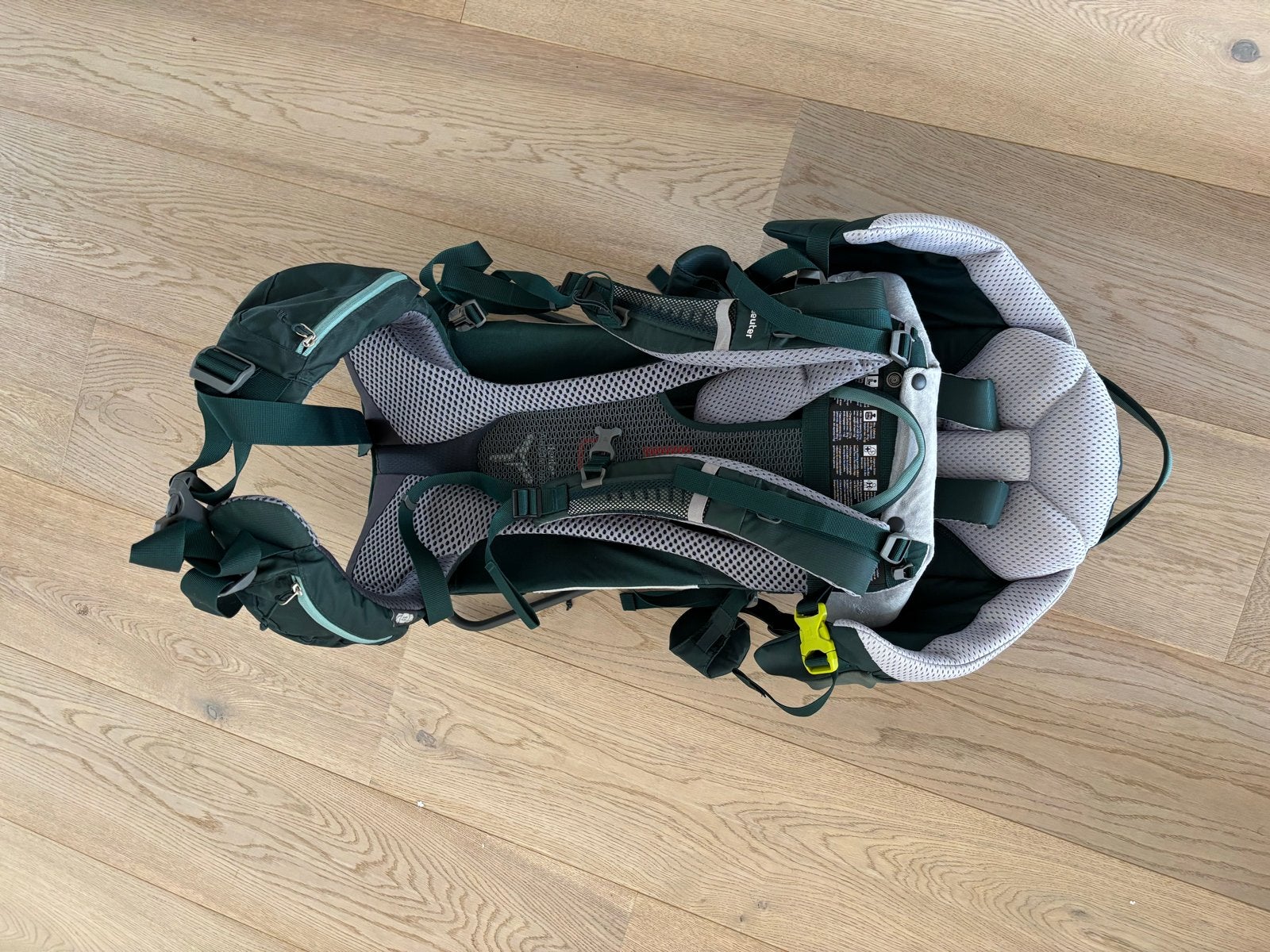 Deuter Rugdrager Kid Comfort Forest, Zo goed als nieuw, Rug, Draagzak, Ophalen