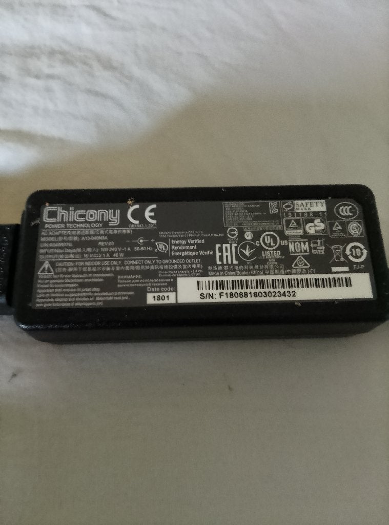 Chicony 40W Laptop Voeding, Ophalen of Verzenden, Zo goed als nieuw, Chicony Power Technology