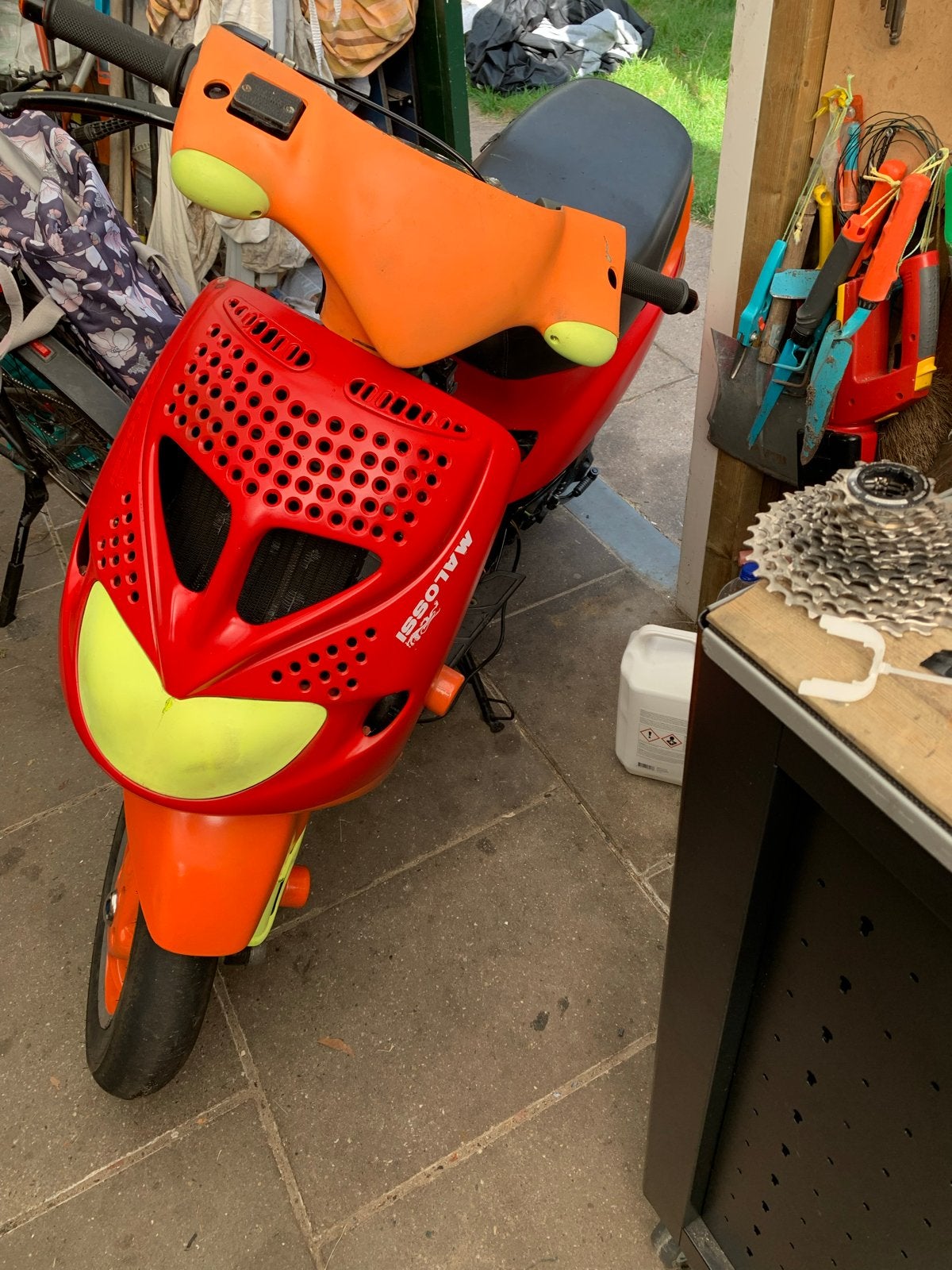 SP 98 met Duitse papieren(ruilen kan), Fietsen en Brommers, Brommeronderdelen | Snorfietsen, Gebruikt, Blok, Ophalen, Overige merken
