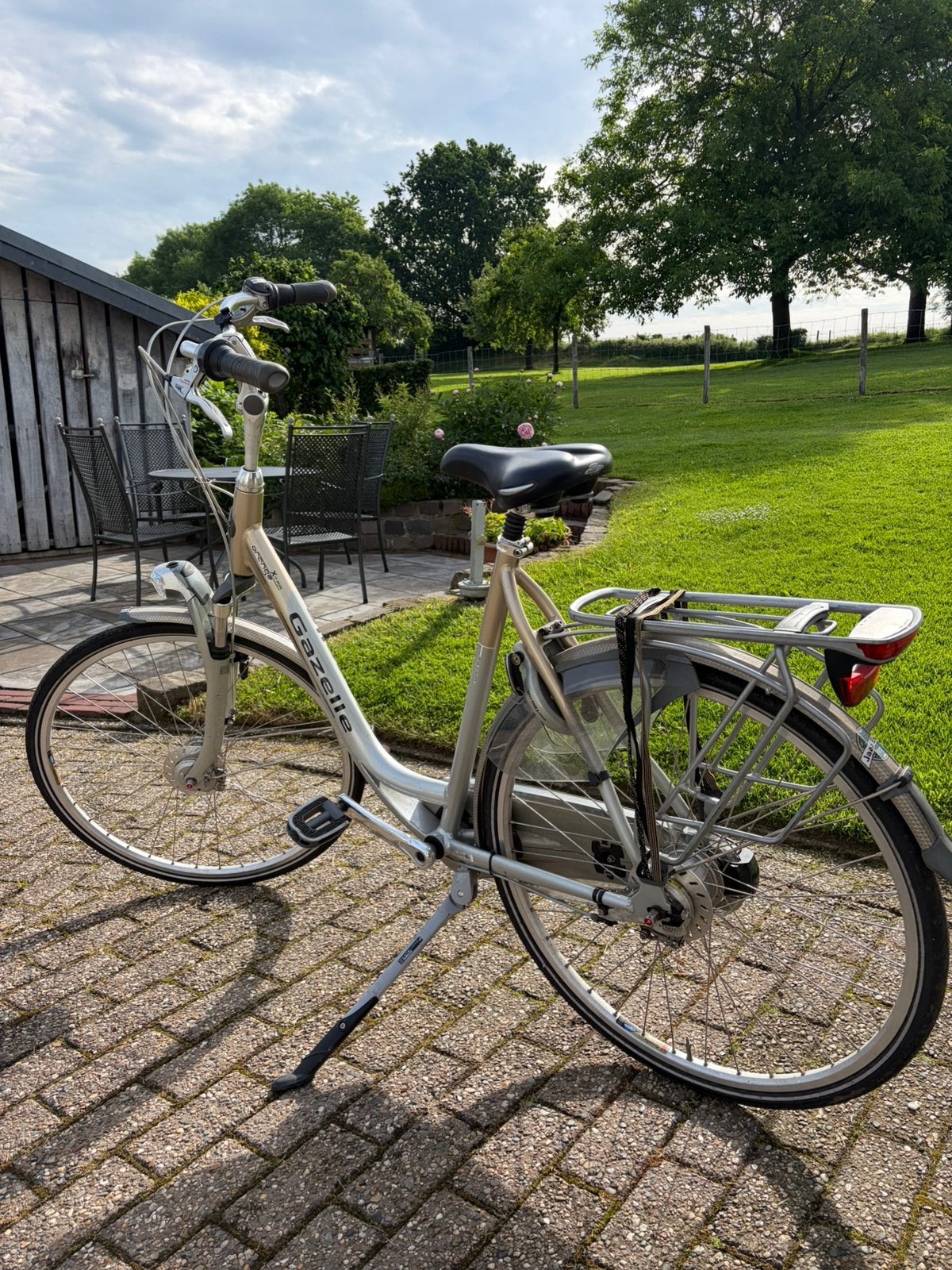 Damesfiets Gazelle, Versnellingen, 56 cm of meer, Zo goed als nieuw, Ophalen