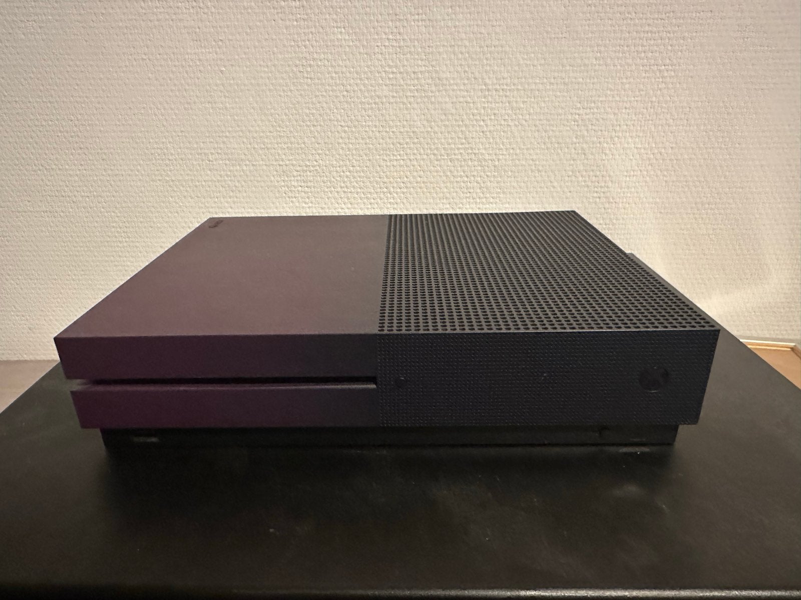 Xbox One S met 1 TB opslag en controller, Spelcomputers en Games, Xbox One S, Ophalen of Verzenden, Zo goed als nieuw, 1 TB