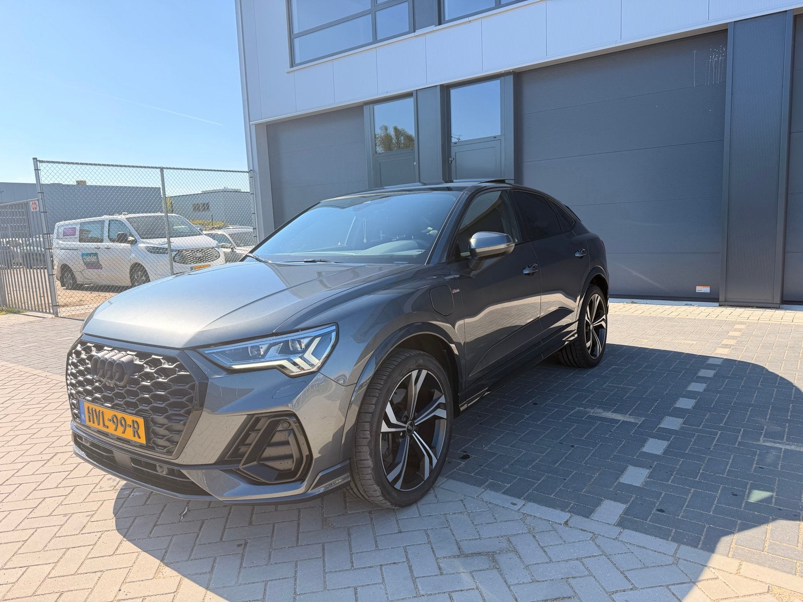 Audi Q3 Sportback 45 TFSIe | Pano | B&O | Matrix | 360 |, Zwart, 1715 kg, Leder en Stof, 1395 cc